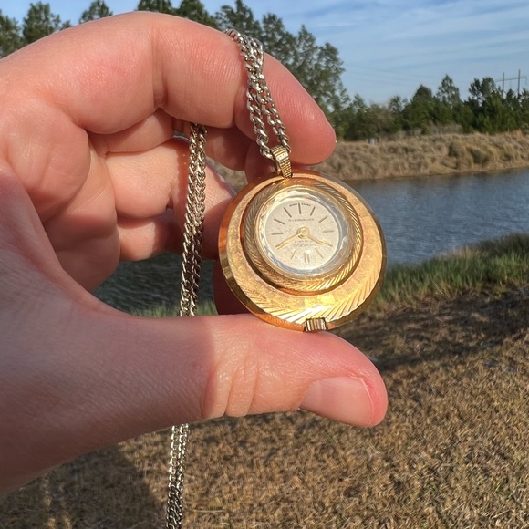 Vintage Arpeggio 17 jewels antimagnetic Swiss made pendant watch gold necklace - Picture 13 of 16